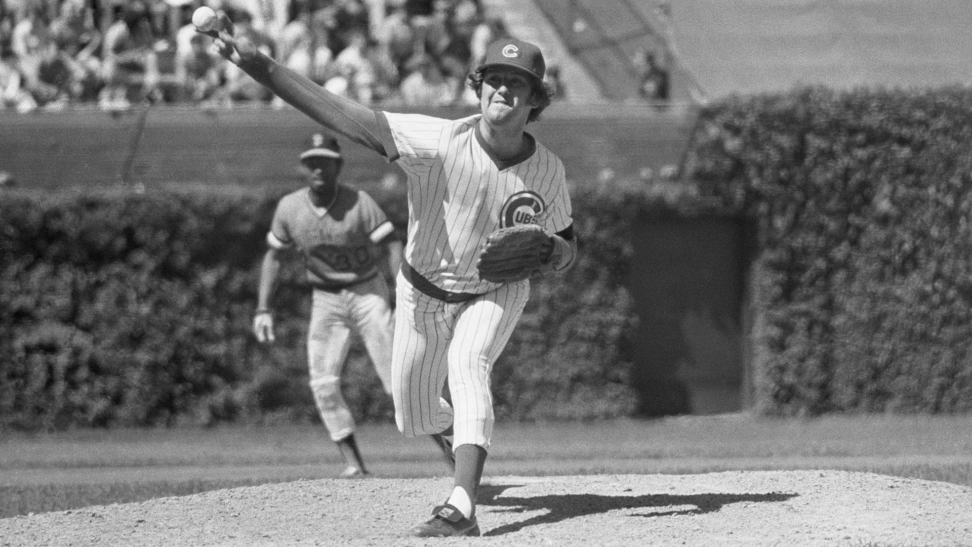 BRUCE SUTTER in action Chicago Cubs HOF (c) Photo