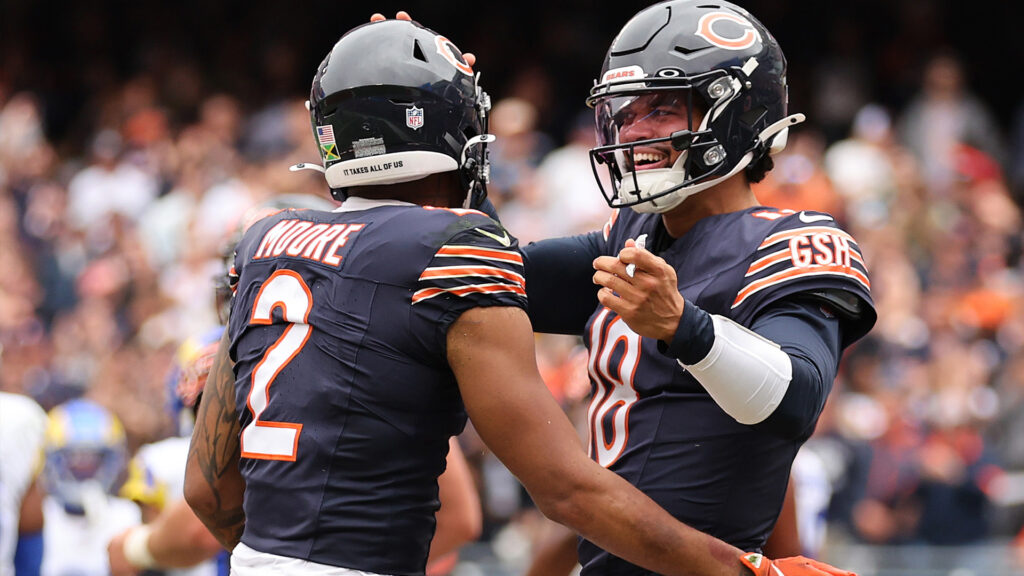 Dj Moore Caleb Williams