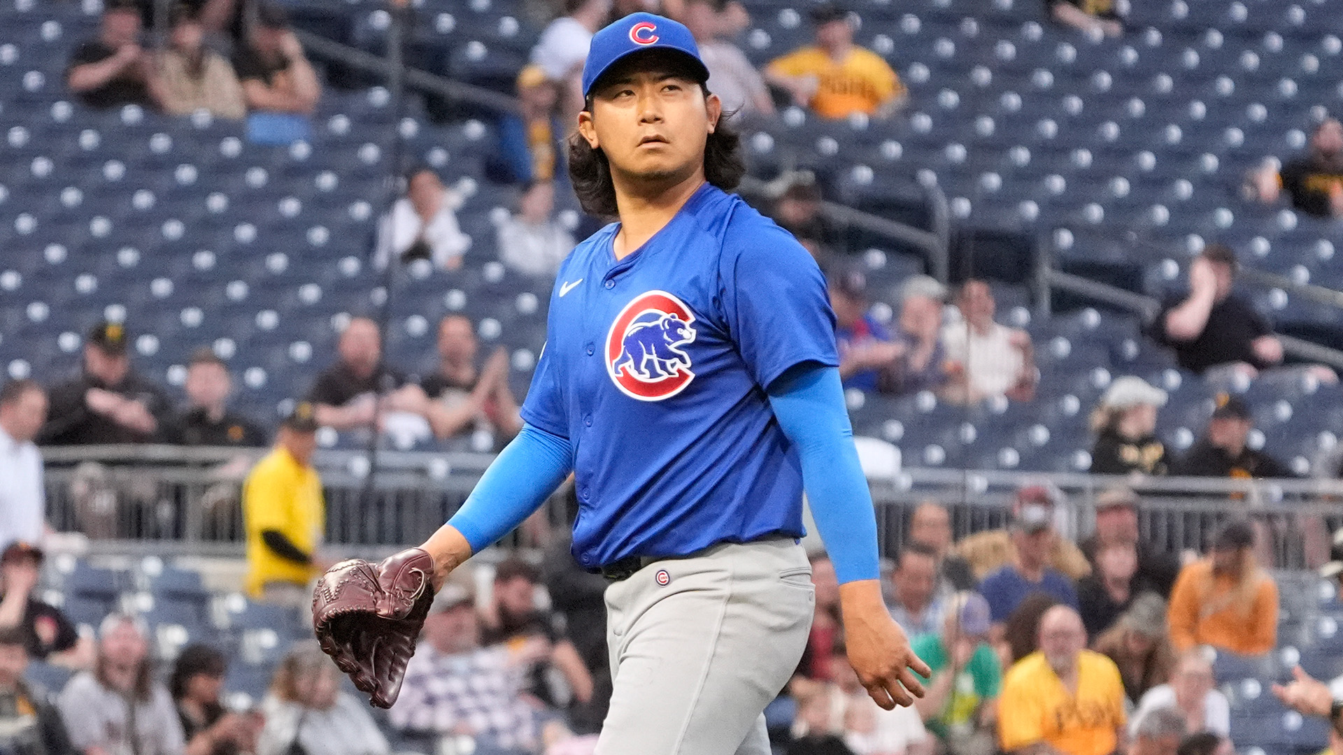 shota-imanaga-injury-cubs-ace-exits-game-vs-pirates-with-leg-cramps