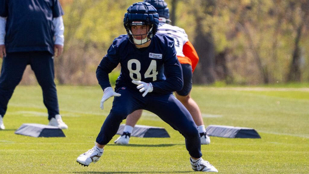 Colston Loveland Bears Camp