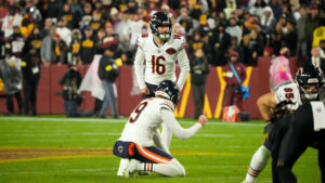 Jake Moody Bears commanders