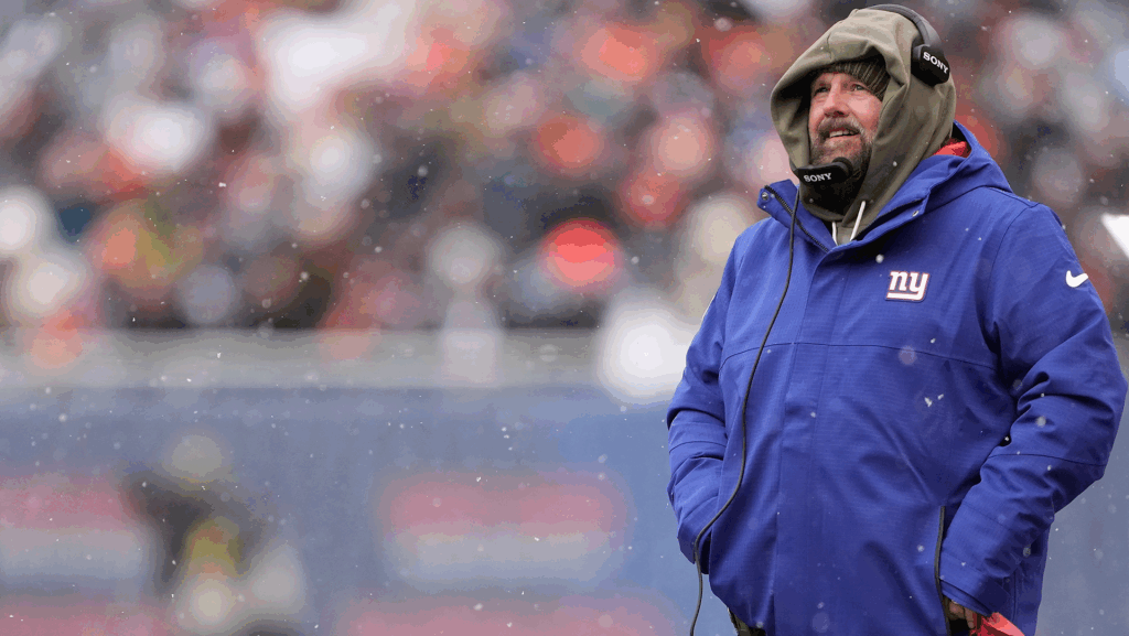 Brian Daboll Bears Giants Snow Game Sideline