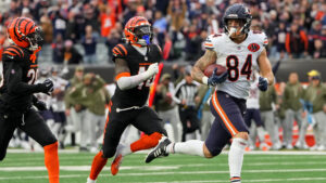 Colston Loveland Bears Bengals Giants