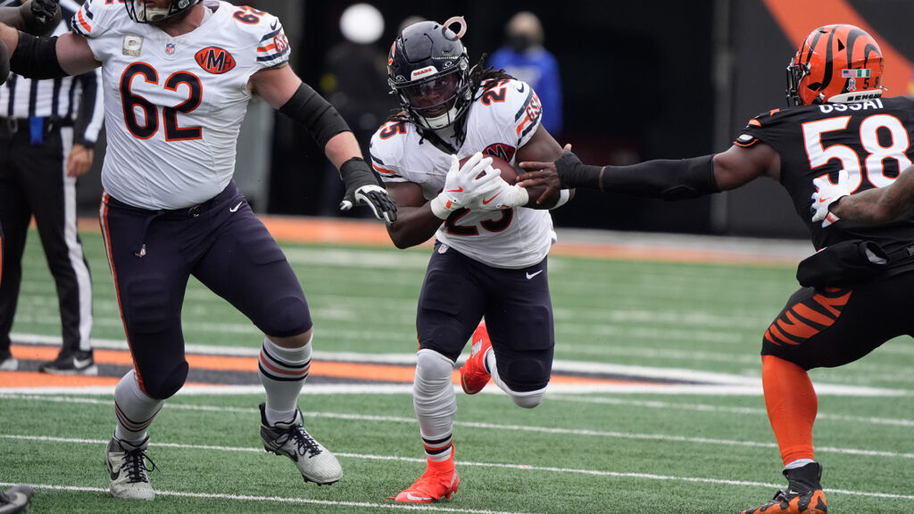 Kyle Monangai Bears Bengals