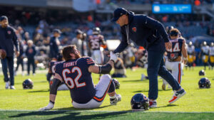 Ben Johnson Joe Thuney Bears Packers Playoffs